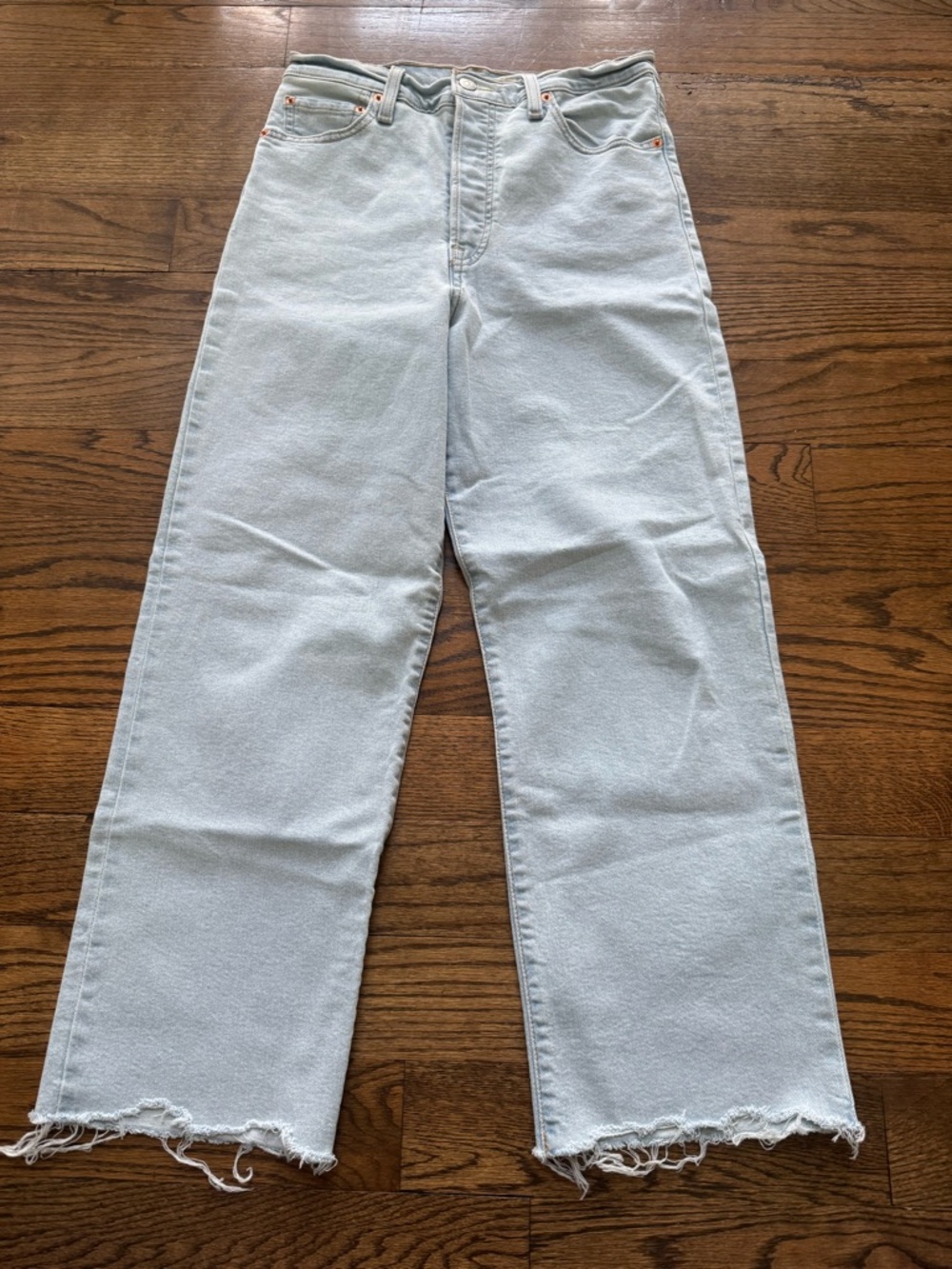 Levi’s Ribcage Straight Ankle Jeans Light Wash Raw Hem Size 29